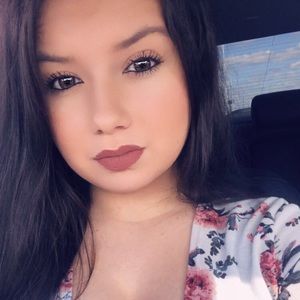 Meet your Posher, Julissa